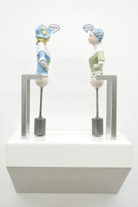 Dana Widawski · Half Dolls Talk, FDD No. 12/I · 2021 Dana Widawski · Figures de Décoration Nr. 12/II · 2021